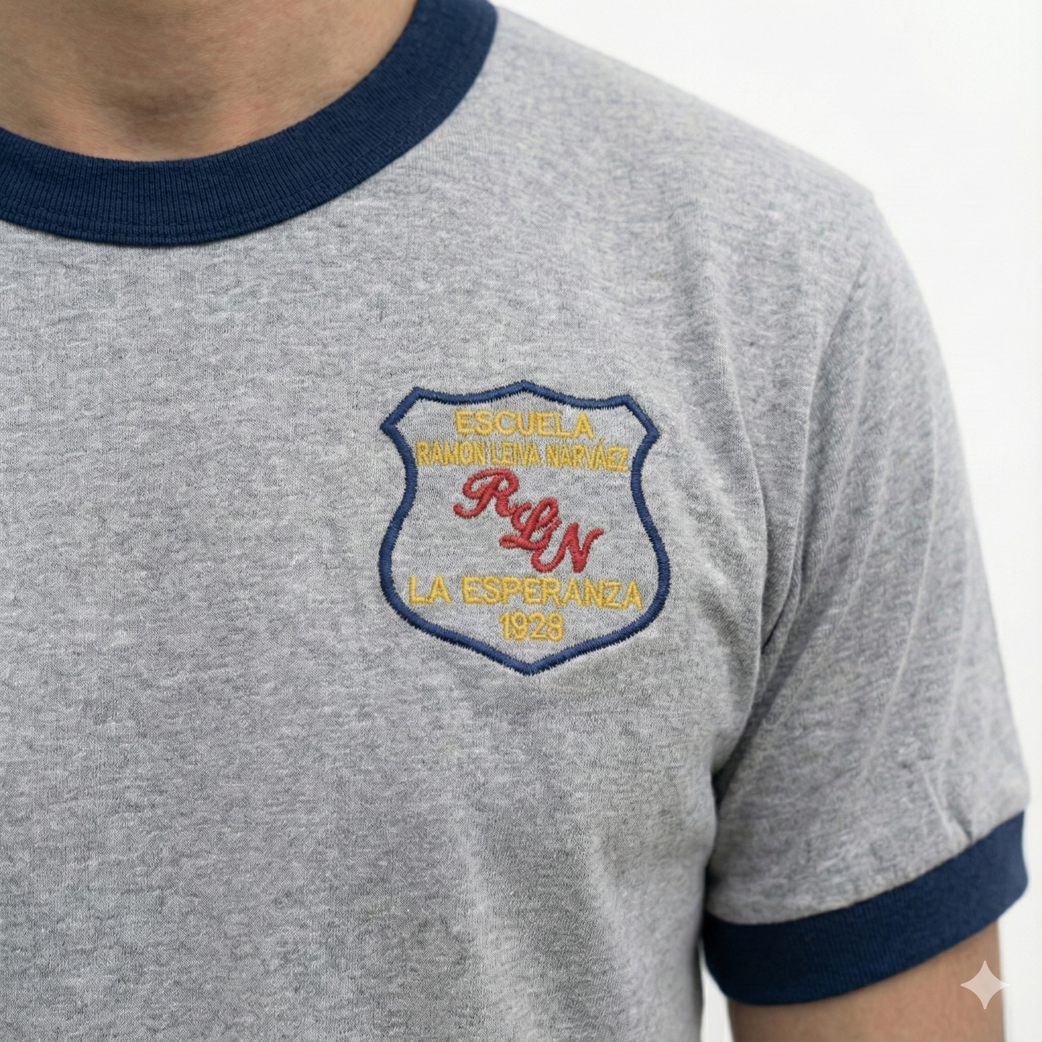 Polera ramon leiva narvaez